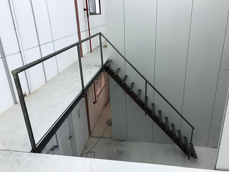 ESCALERAS METALICAS